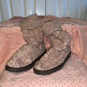 Shelly Muk Luks (Short)